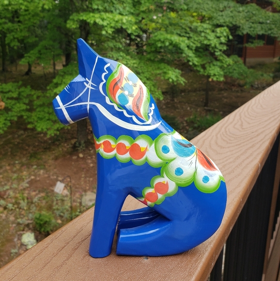 Swedish Sitting Blue Dala Horse Unique Carved Wooden - Picture 2 of 7
